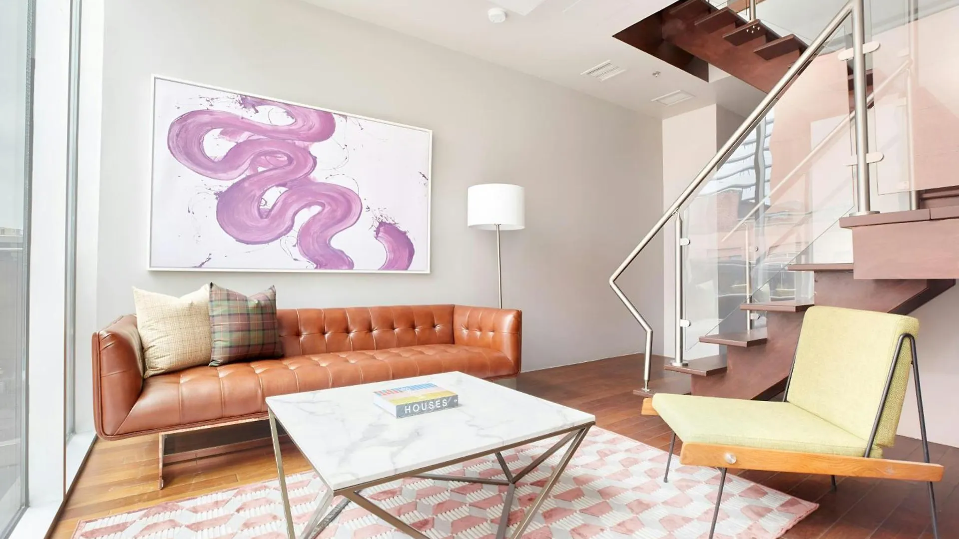 ****  The Slate Hotel Downtown, Sonder By Marriott Bonvoy Toronto Canada